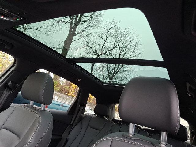 used 2025 Audi Q7 car, priced at $45,999