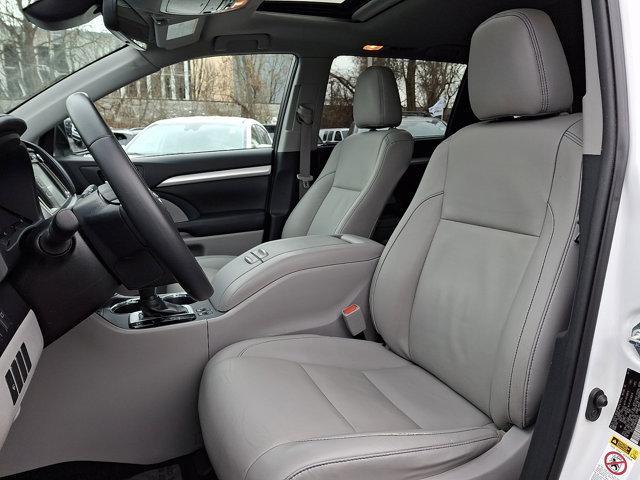 used 2019 Toyota Highlander car, priced at $26,423
