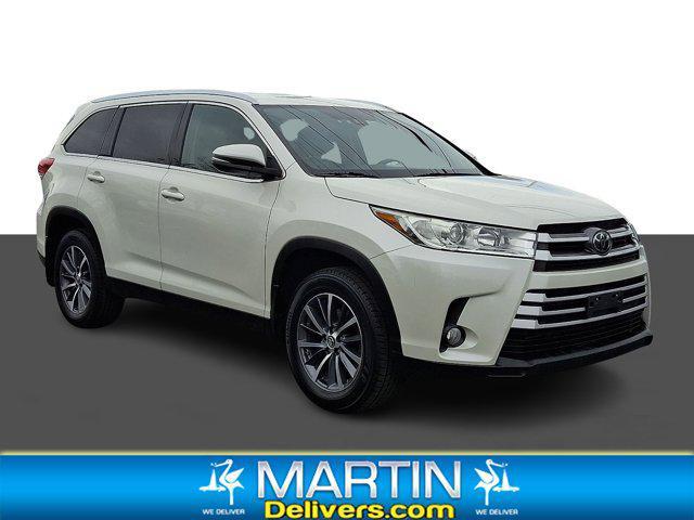 used 2019 Toyota Highlander car, priced at $26,423