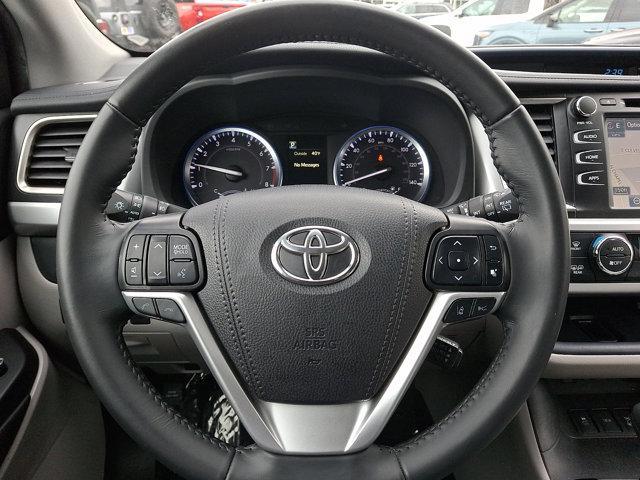 used 2019 Toyota Highlander car, priced at $26,423