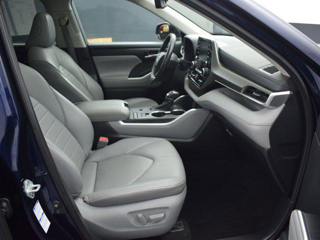 used 2021 Toyota Highlander Hybrid car, priced at $31,990