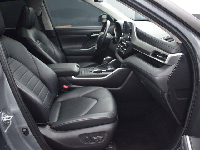 used 2021 Toyota Highlander car, priced at $26,990