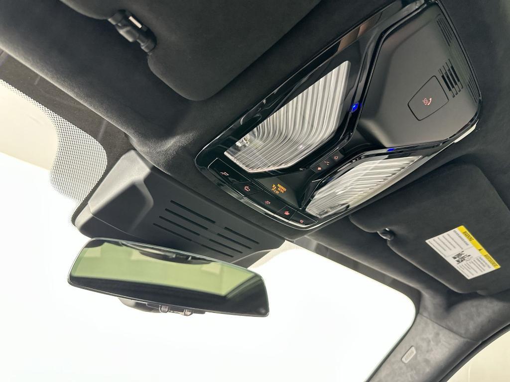 new 2026 BMW X7 car, priced at $103,855