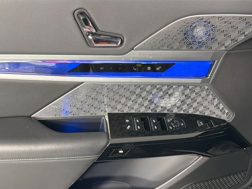 used 2023 BMW 760 car, priced at $76,997