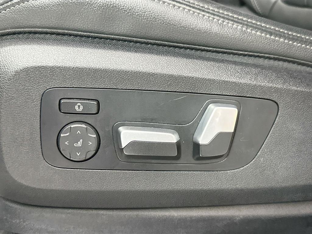 used 2022 BMW X7 car, priced at $49,904