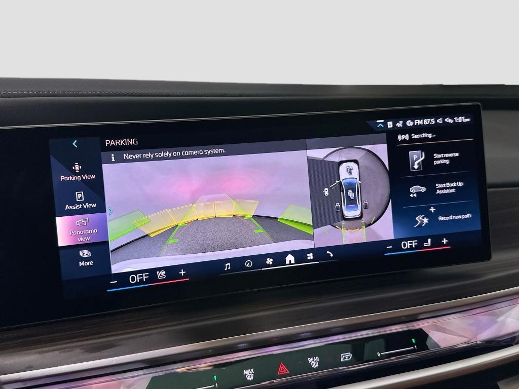 new 2026 BMW i7 car, priced at $115,575