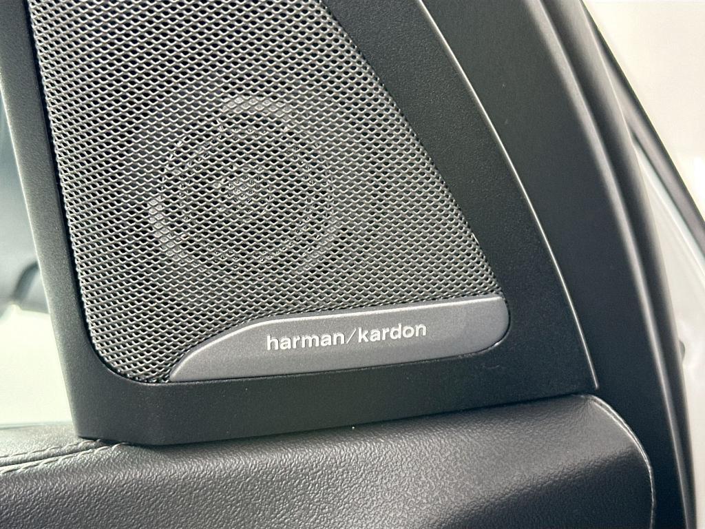 used 2023 BMW X7 car, priced at $40,804