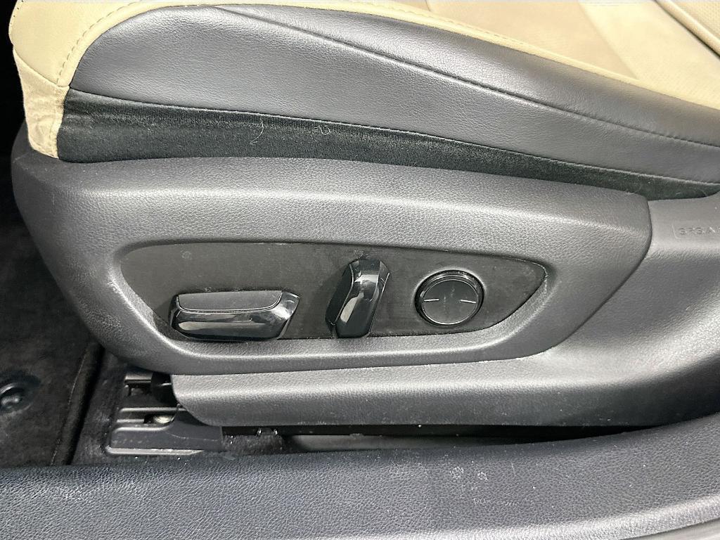 used 2020 Lexus ES 350 car, priced at $30,527