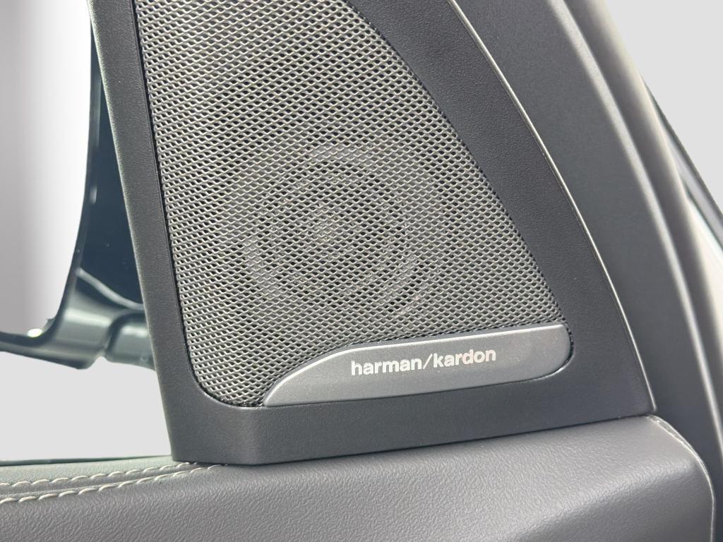 new 2026 BMW X7 car, priced at $103,445