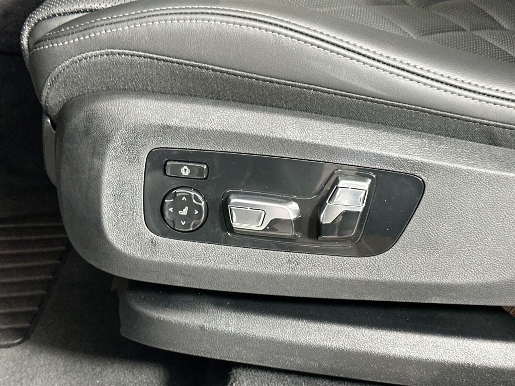 used 2026 BMW X7 car, priced at $89,903