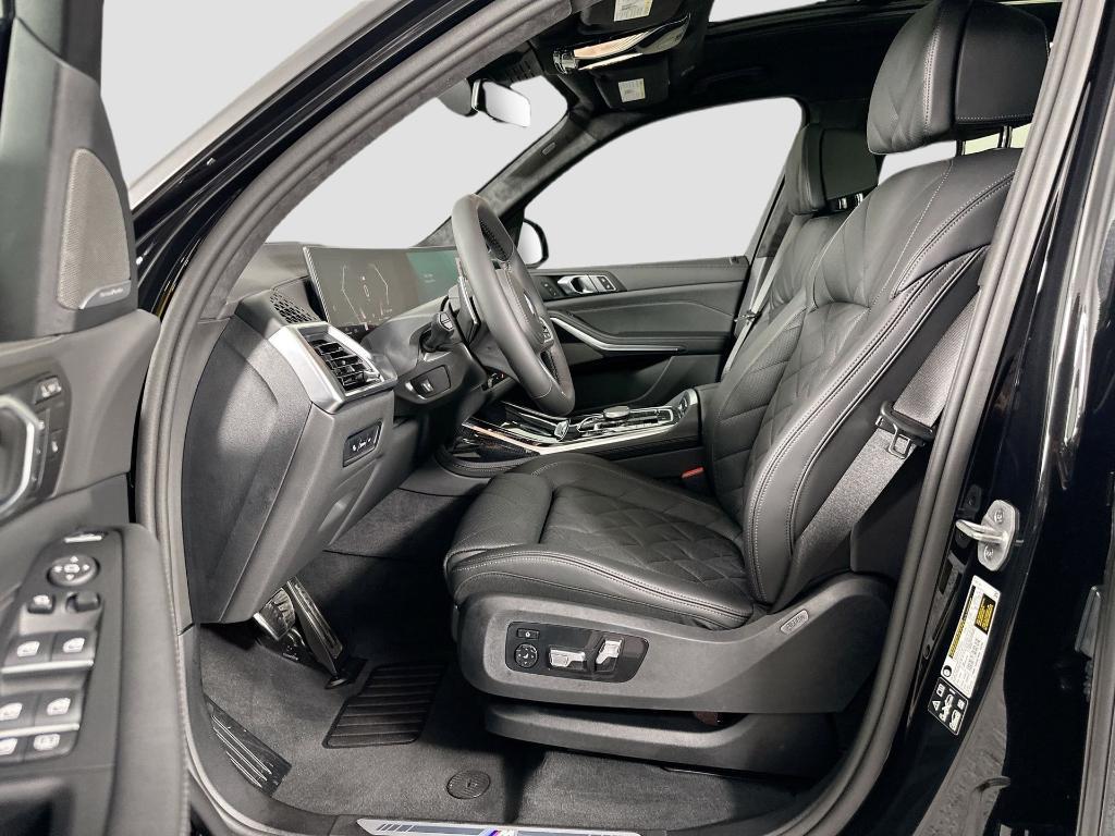 used 2026 BMW X7 car, priced at $89,903