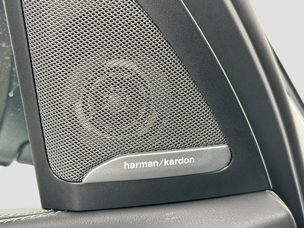 new 2026 BMW X7 car, priced at $95,795