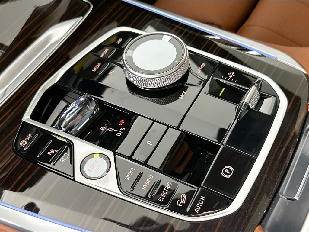 new 2026 BMW X5 PHEV car, priced at $96,295