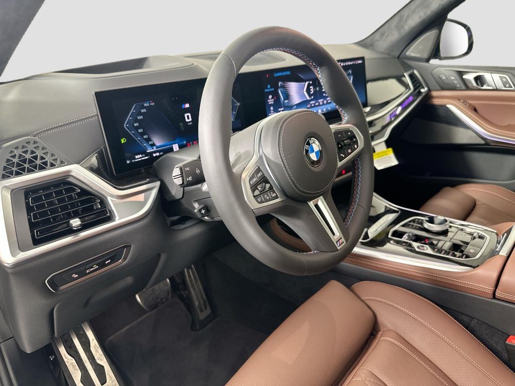 new 2026 BMW X7 car, priced at $122,610