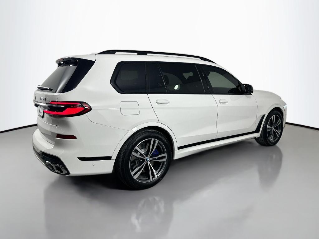 new 2026 BMW X7 car, priced at $122,610