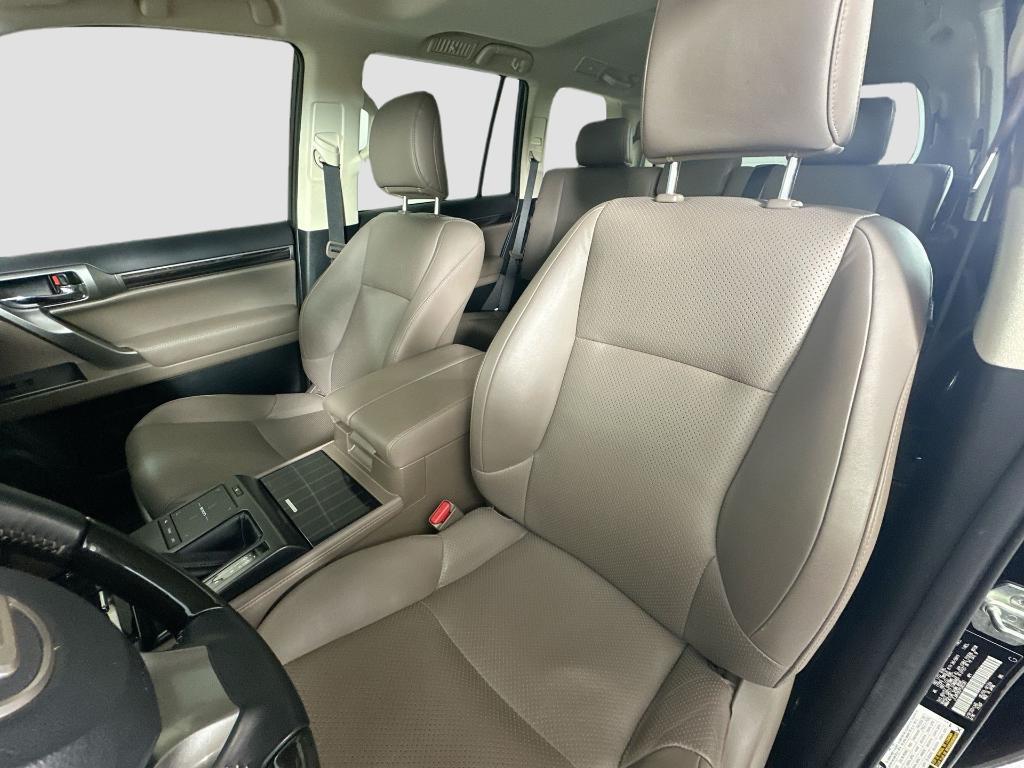 used 2023 Lexus GX 460 car, priced at $56,604