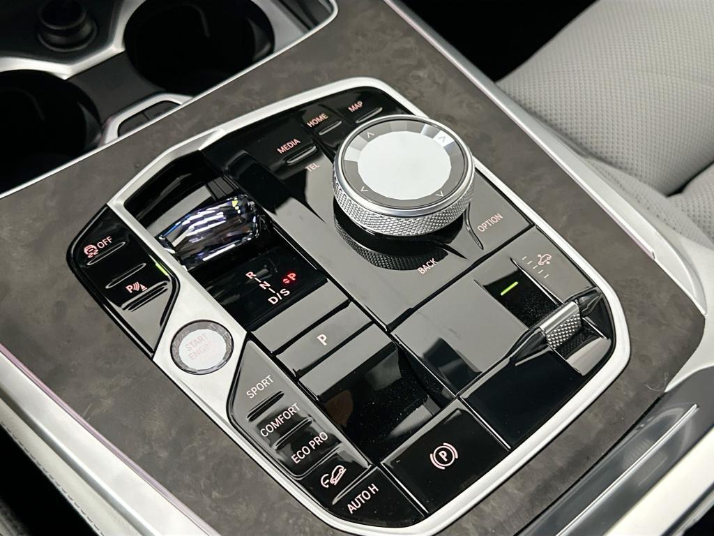 new 2026 BMW X7 car, priced at $103,445