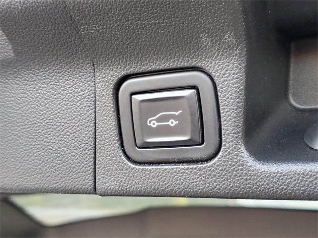 used 2022 GMC Acadia car, priced at $25,074