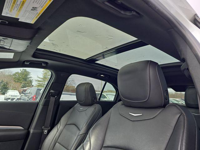 used 2022 Cadillac XT4 car, priced at $17,968