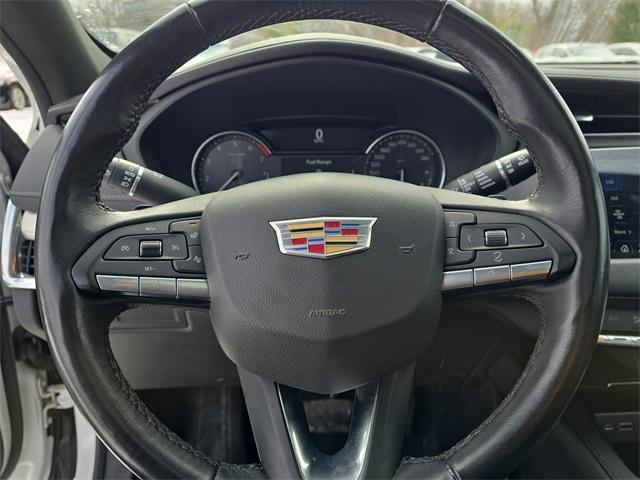 used 2022 Cadillac XT4 car, priced at $19,385
