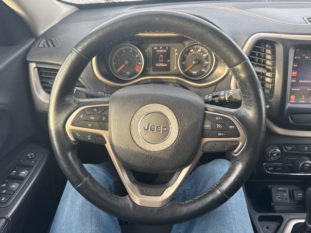 used 2015 Jeep Cherokee car, priced at $5,459