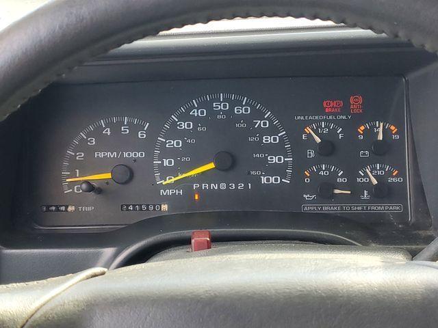 used 1997 Chevrolet Suburban car, priced at $6,105