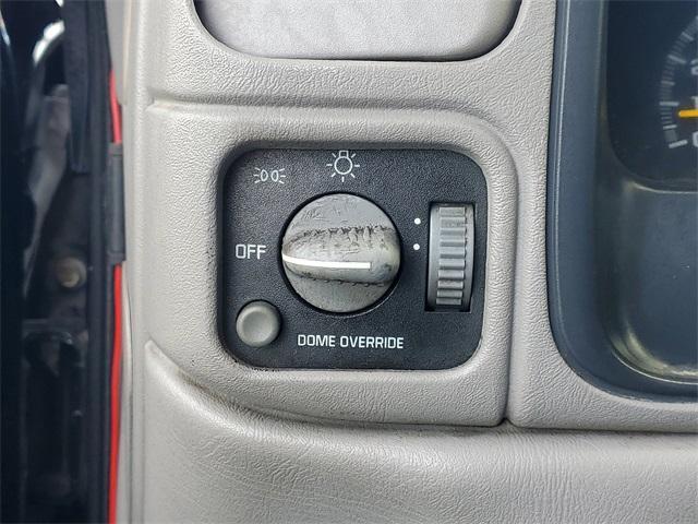 used 1997 Chevrolet Suburban car, priced at $6,105