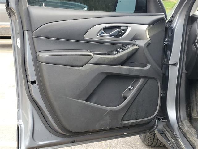 used 2018 Chevrolet Traverse car, priced at $11,841