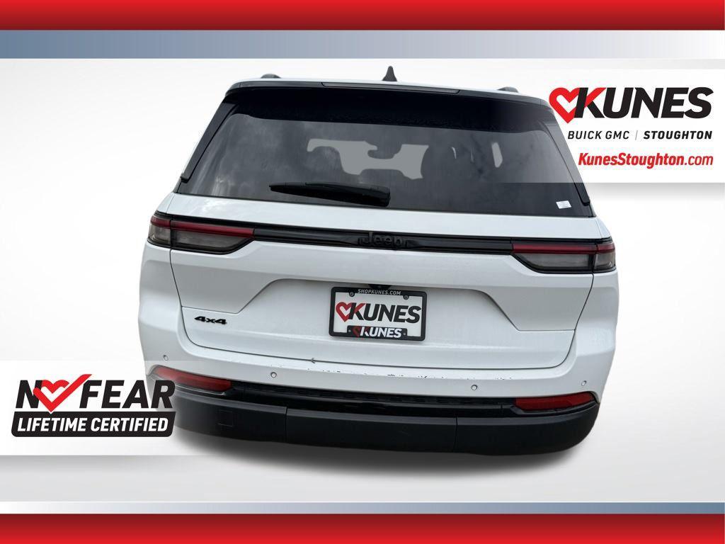 used 2024 Jeep Grand Cherokee car, priced at $29,960