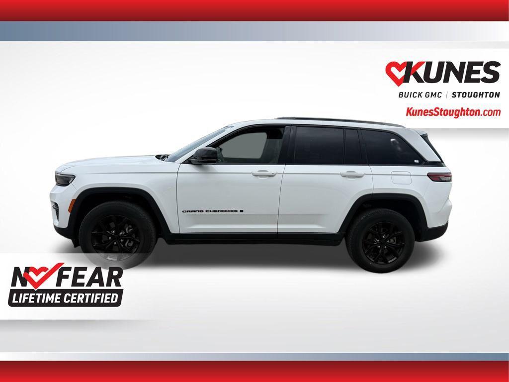 used 2024 Jeep Grand Cherokee car, priced at $29,960