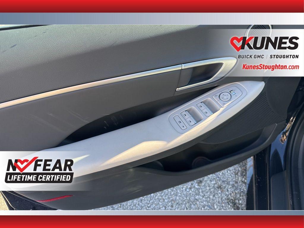 used 2025 Hyundai Sonata car, priced at $23,477