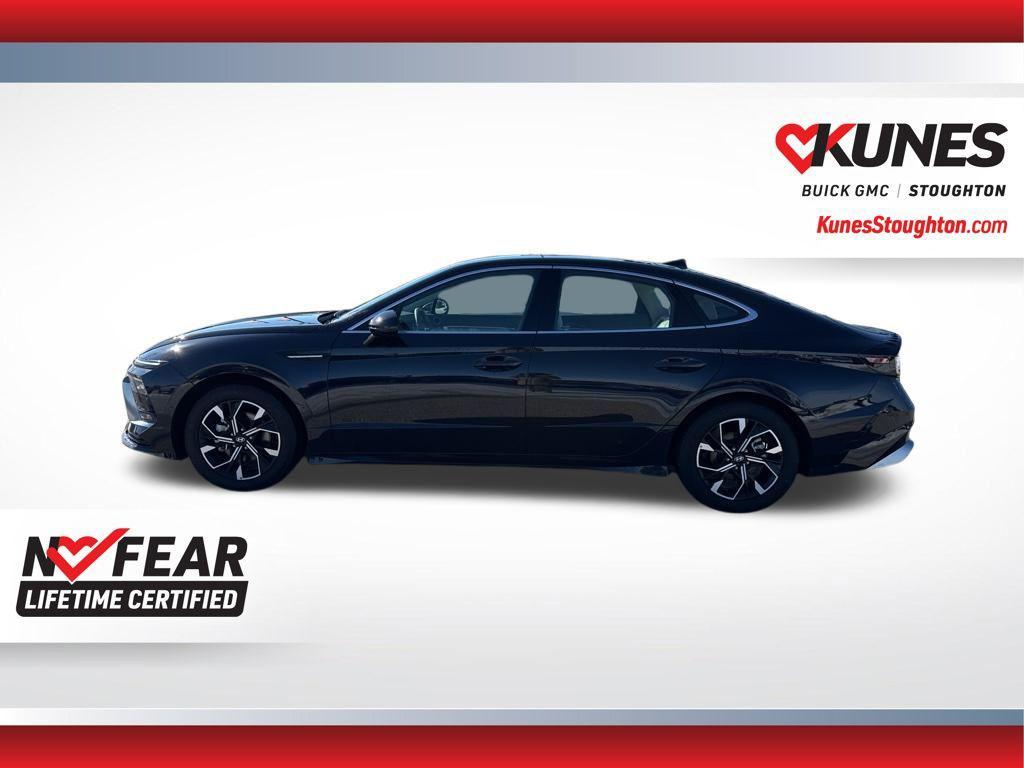 used 2025 Hyundai Sonata car, priced at $23,477