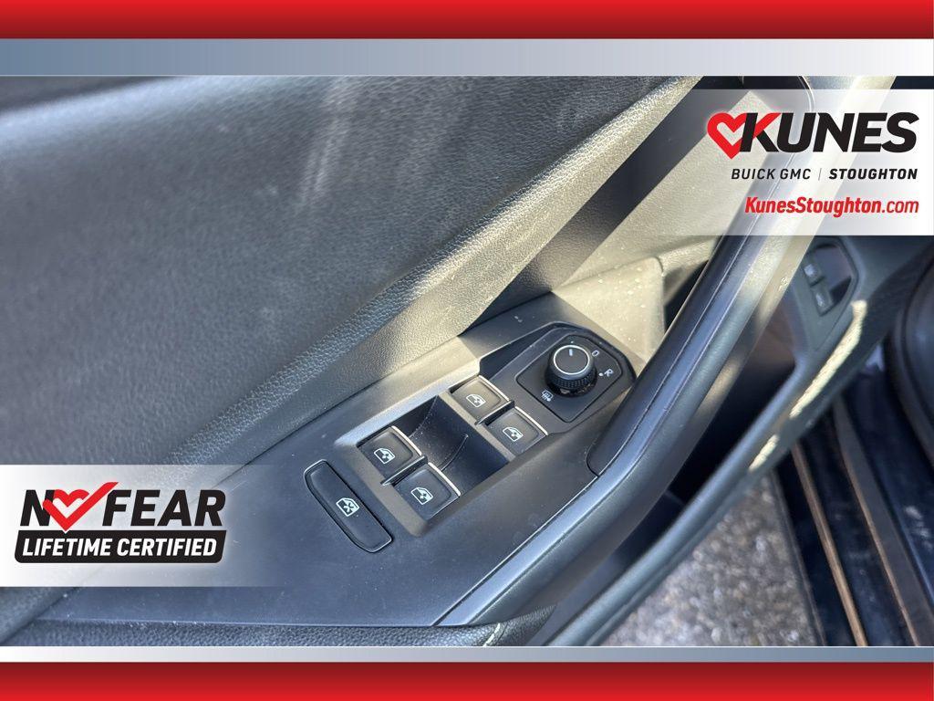 used 2024 Volkswagen Jetta car, priced at $18,877