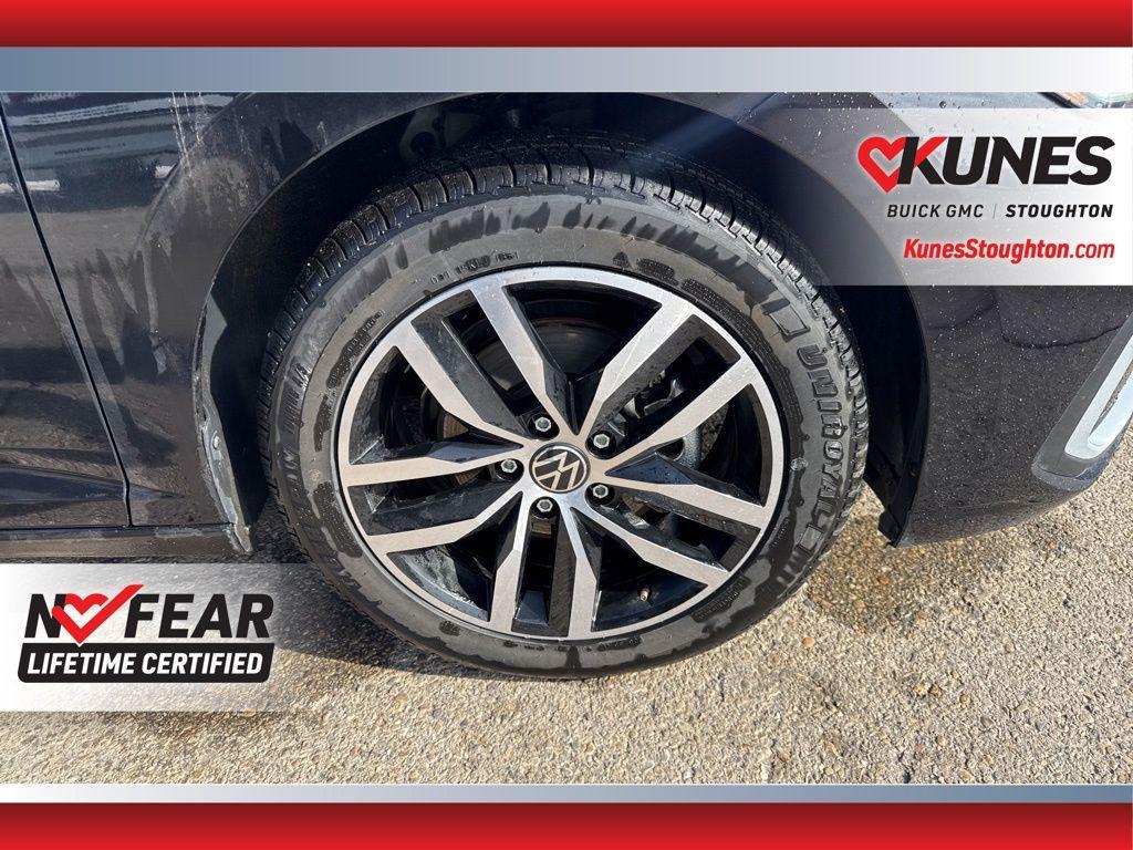 used 2025 Volkswagen Jetta car, priced at $21,477