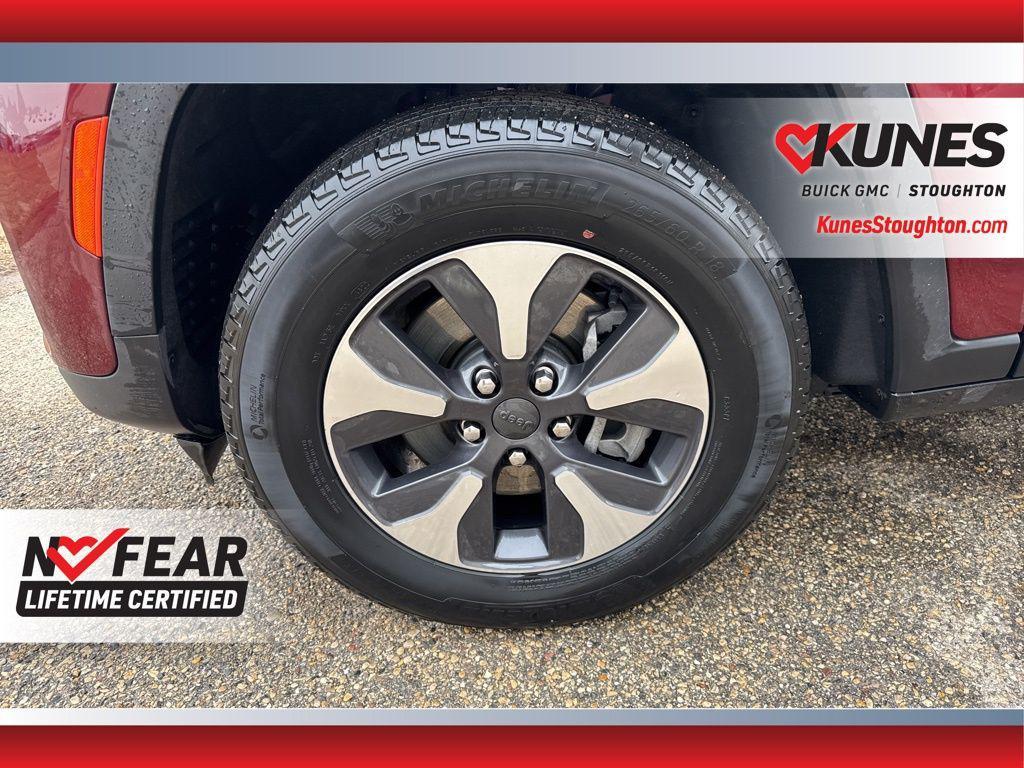 used 2023 Jeep Grand Cherokee 4xe car, priced at $27,234