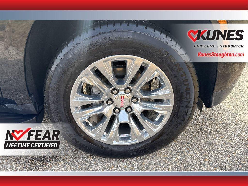 used 2025 GMC Yukon car, priced at $73,984
