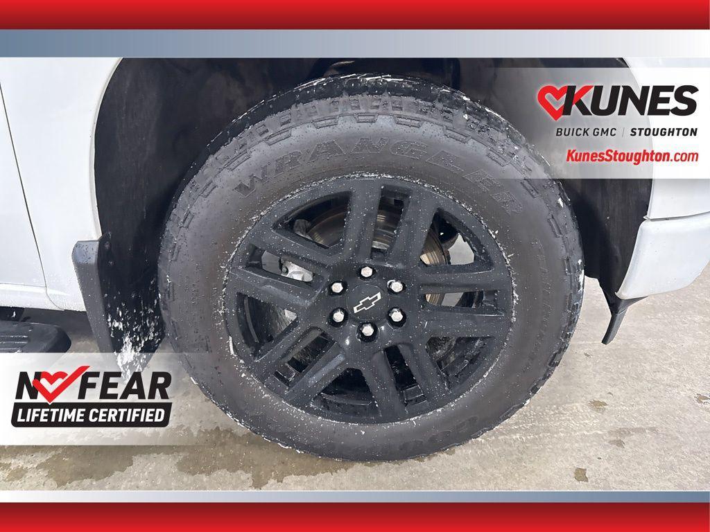 used 2024 Chevrolet Silverado 1500 car, priced at $42,977
