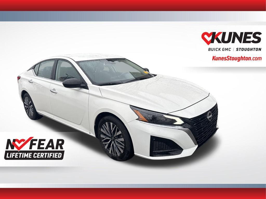 used 2025 Nissan Altima car, priced at $20,725
