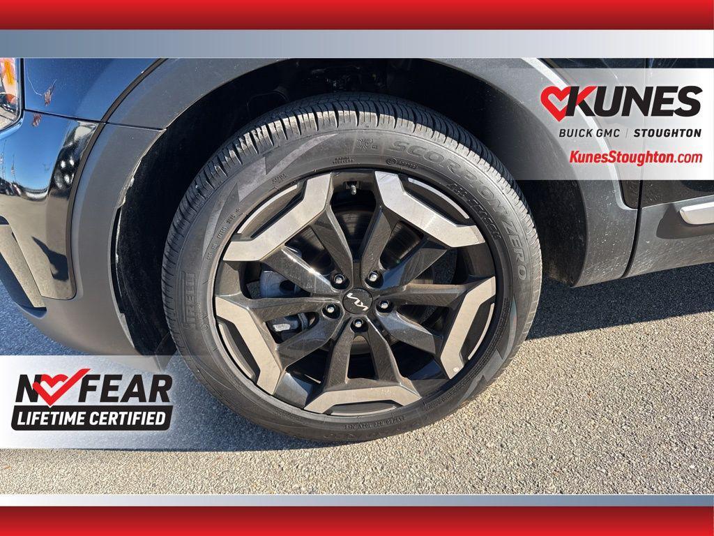 used 2025 Kia Telluride car, priced at $36,977