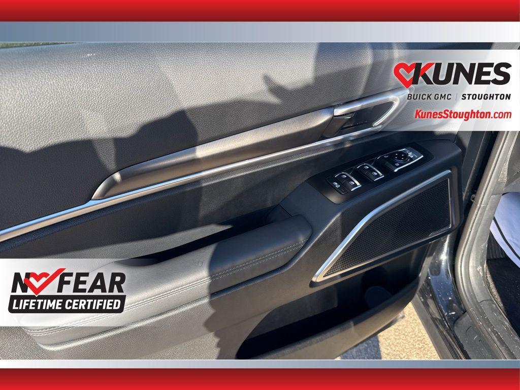used 2025 Kia Telluride car, priced at $36,977