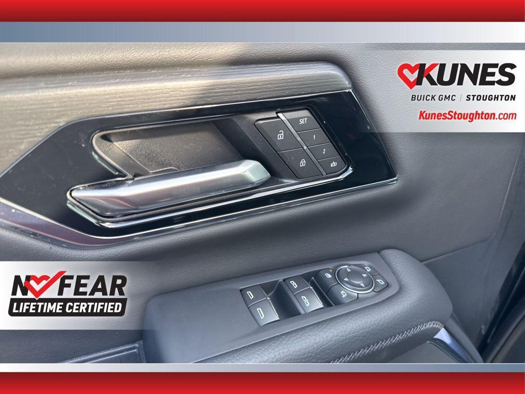used 2025 GMC Yukon XL car, priced at $76,452