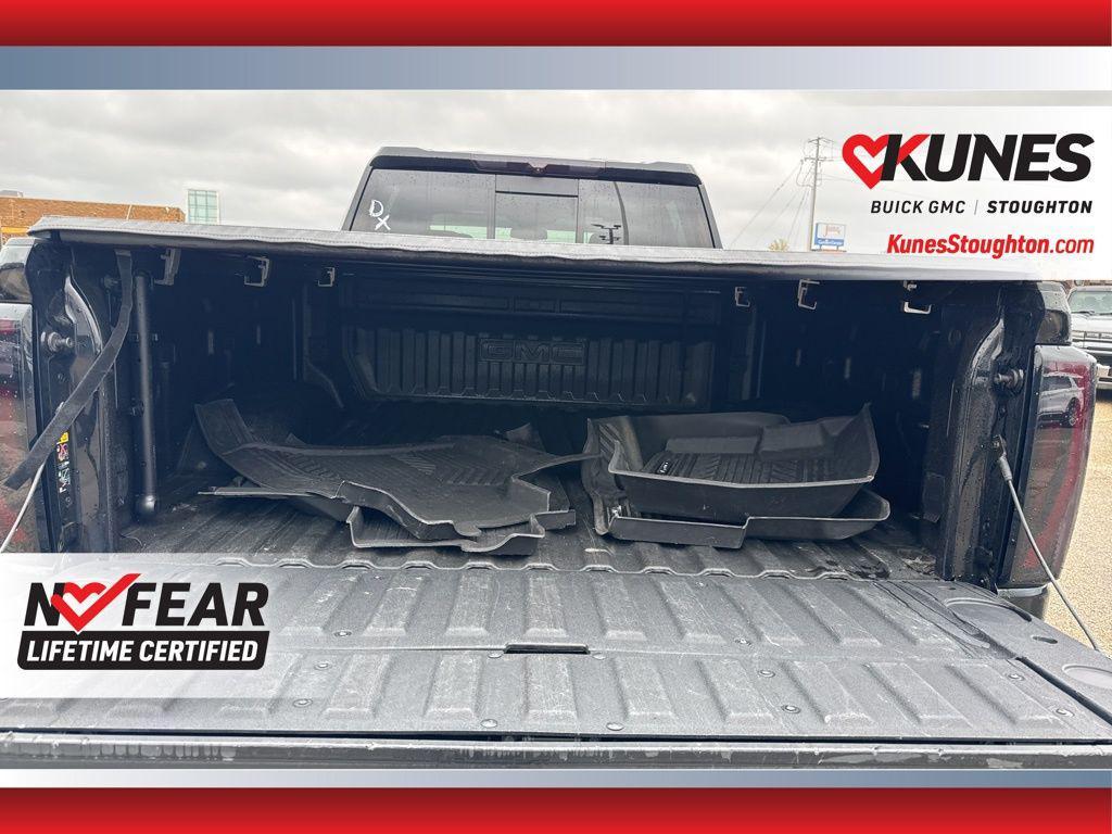 used 2025 GMC Sierra 2500 car, priced at $73,064