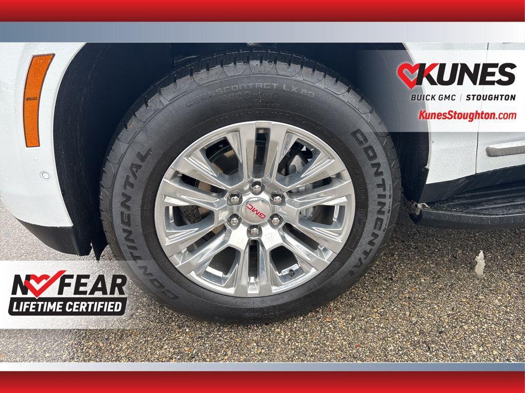 used 2025 GMC Yukon XL car, priced at $69,977