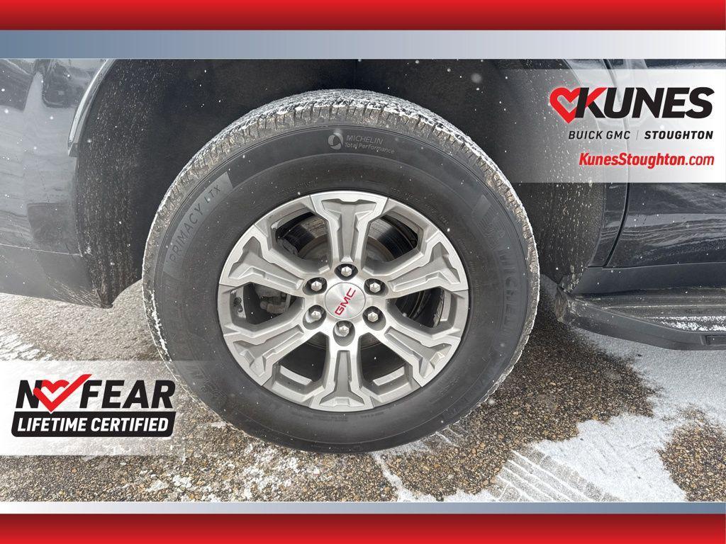 used 2023 GMC Yukon car, priced at $40,977