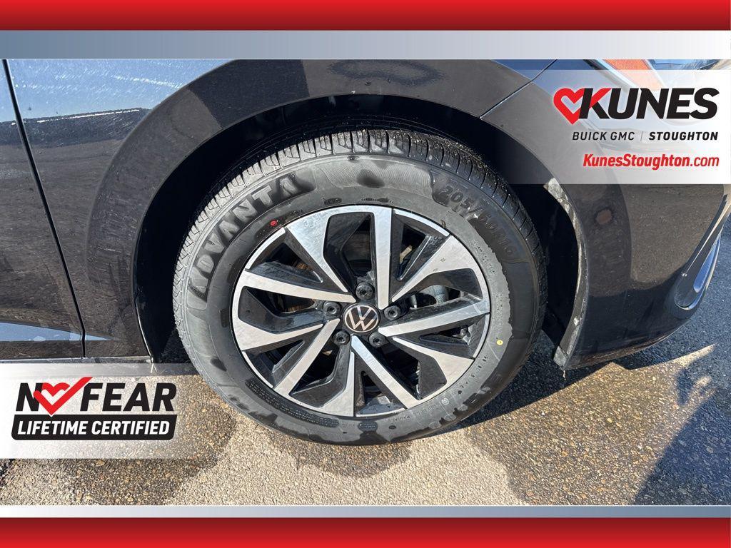 used 2024 Volkswagen Jetta car, priced at $17,977