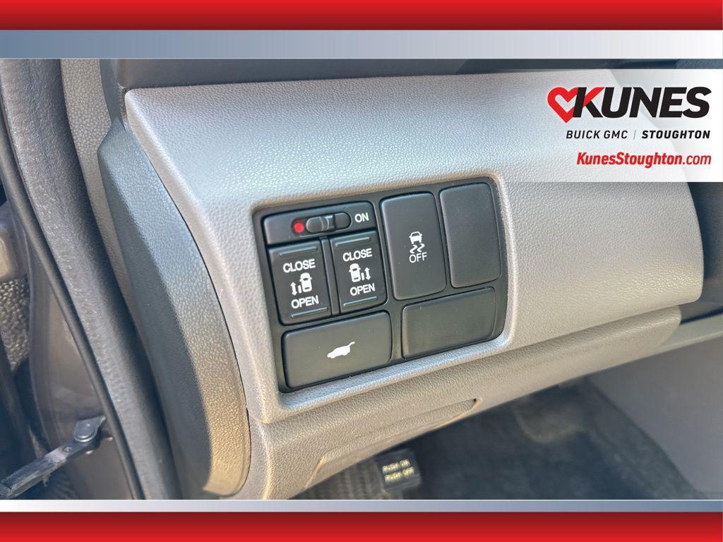 used 2011 Honda Odyssey car, priced at $7,600