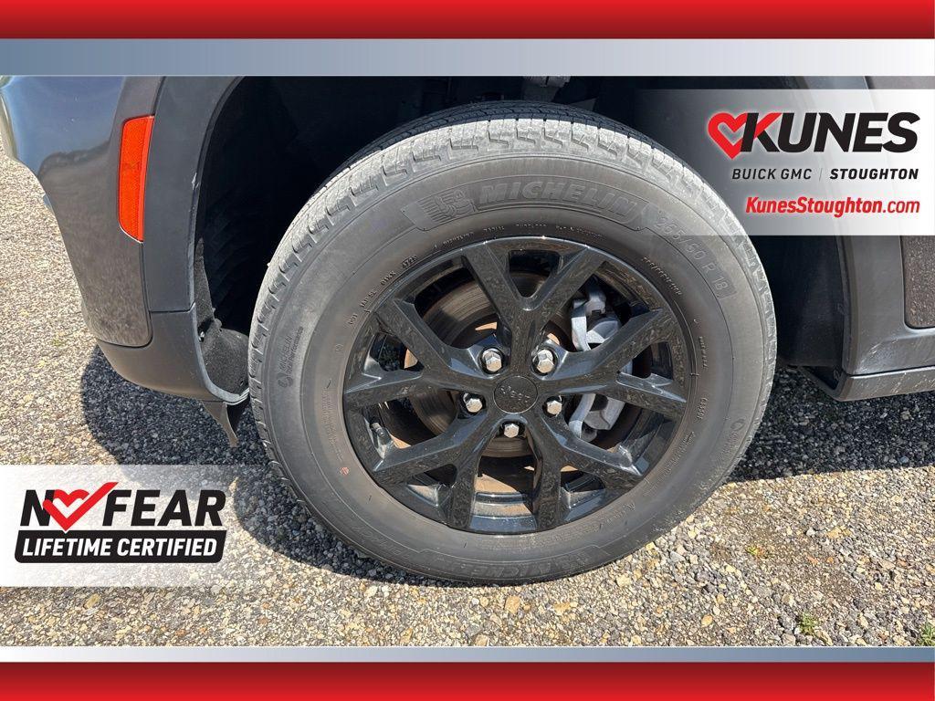 used 2024 Jeep Grand Cherokee car, priced at $29,842