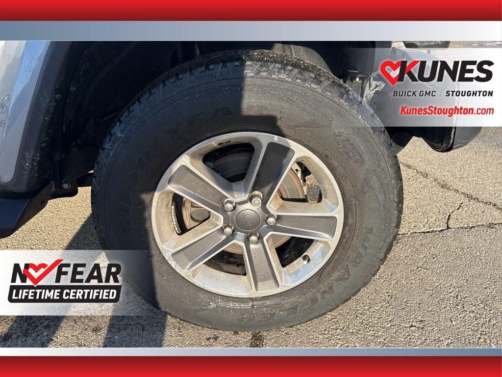 used 2021 Jeep Wrangler Unlimited car, priced at $29,477