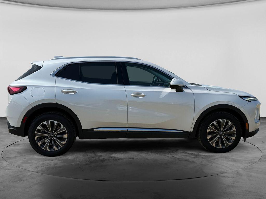 used 2024 Buick Envision car, priced at $25,417