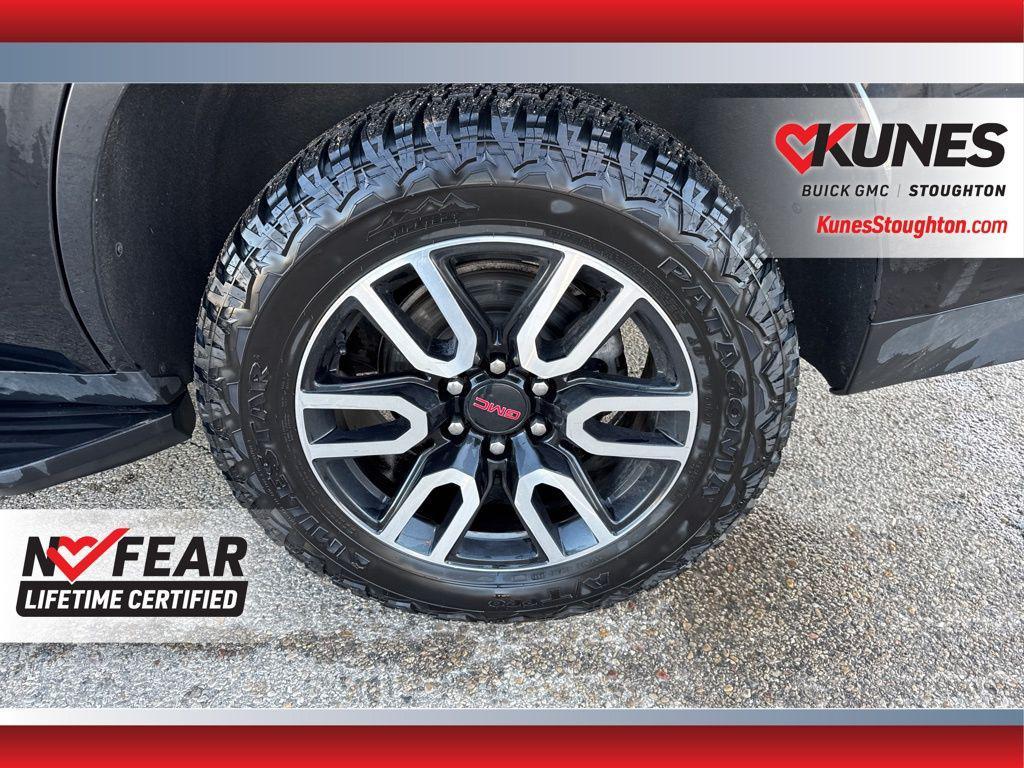 used 2022 GMC Yukon car, priced at $53,977